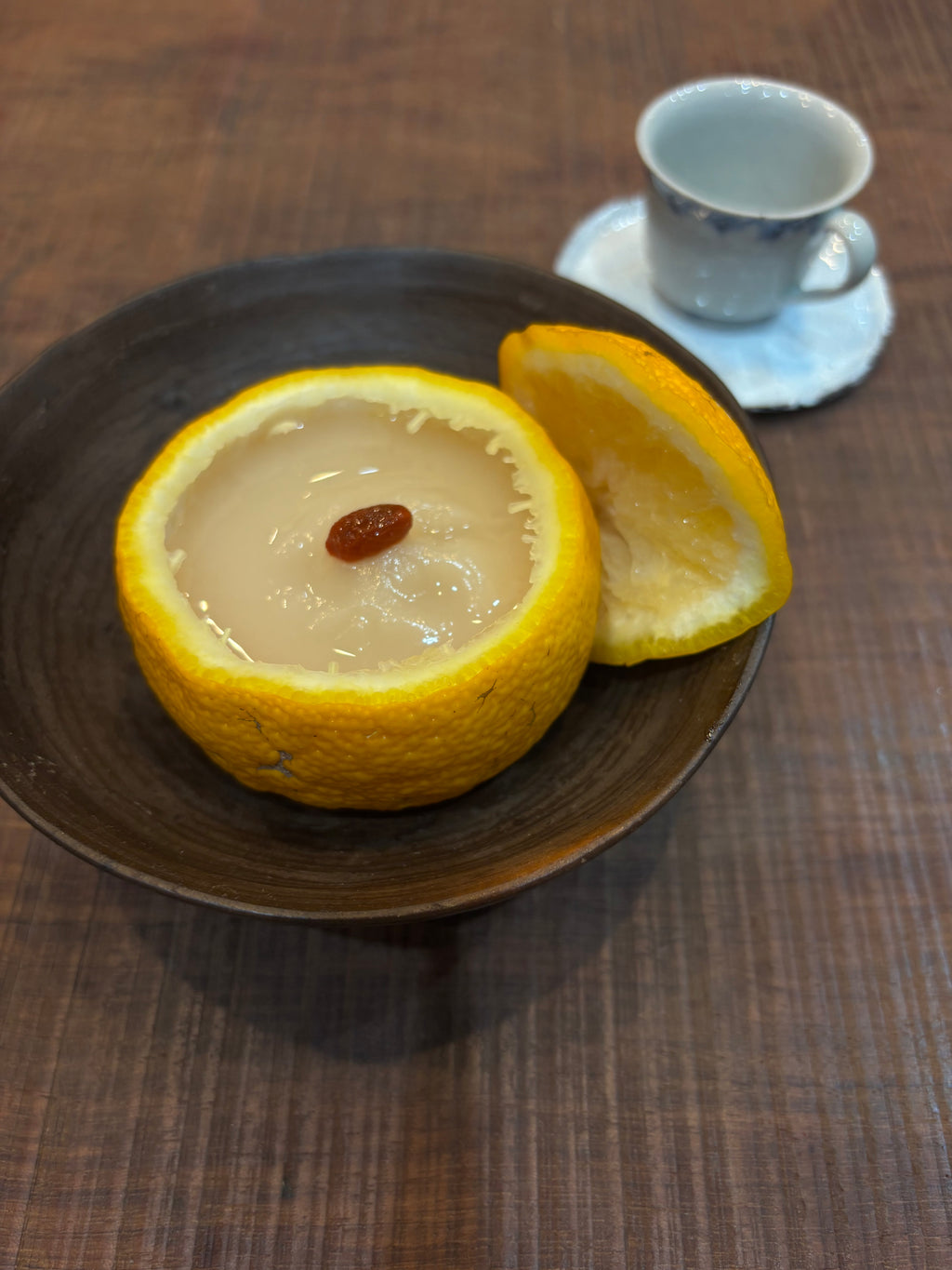 ８月２４日月曜日　２限　みのり菓子 小林 優子 先生みのり菓子さんの季節のフルーツを使った和菓子