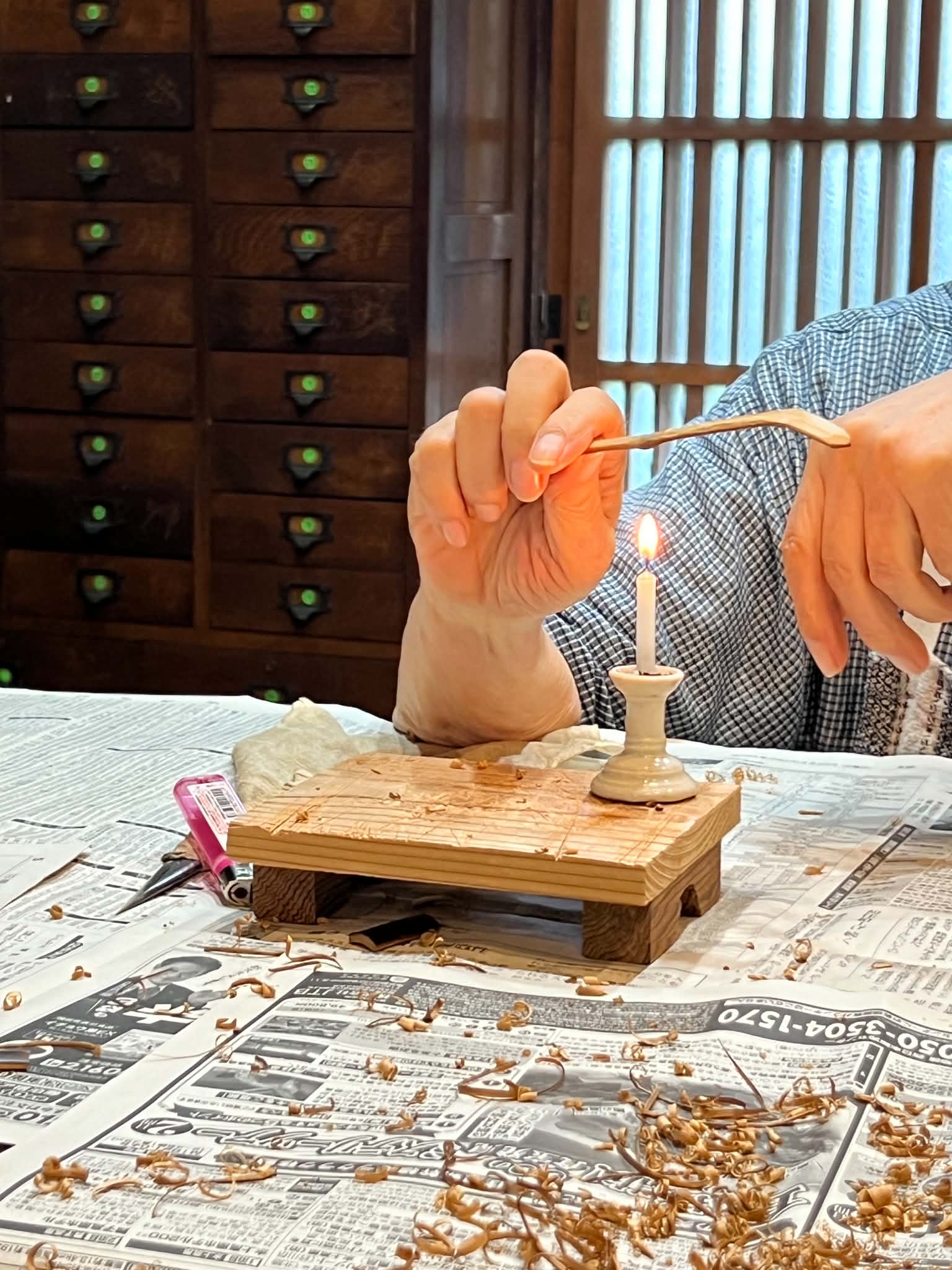 ９月２７日日曜曜日　1限2限茶杓を作る授業「選び抜かれた竹から茶杓とその筒を作り、銘をつけてみよう」茶杓師の海田曲港先生