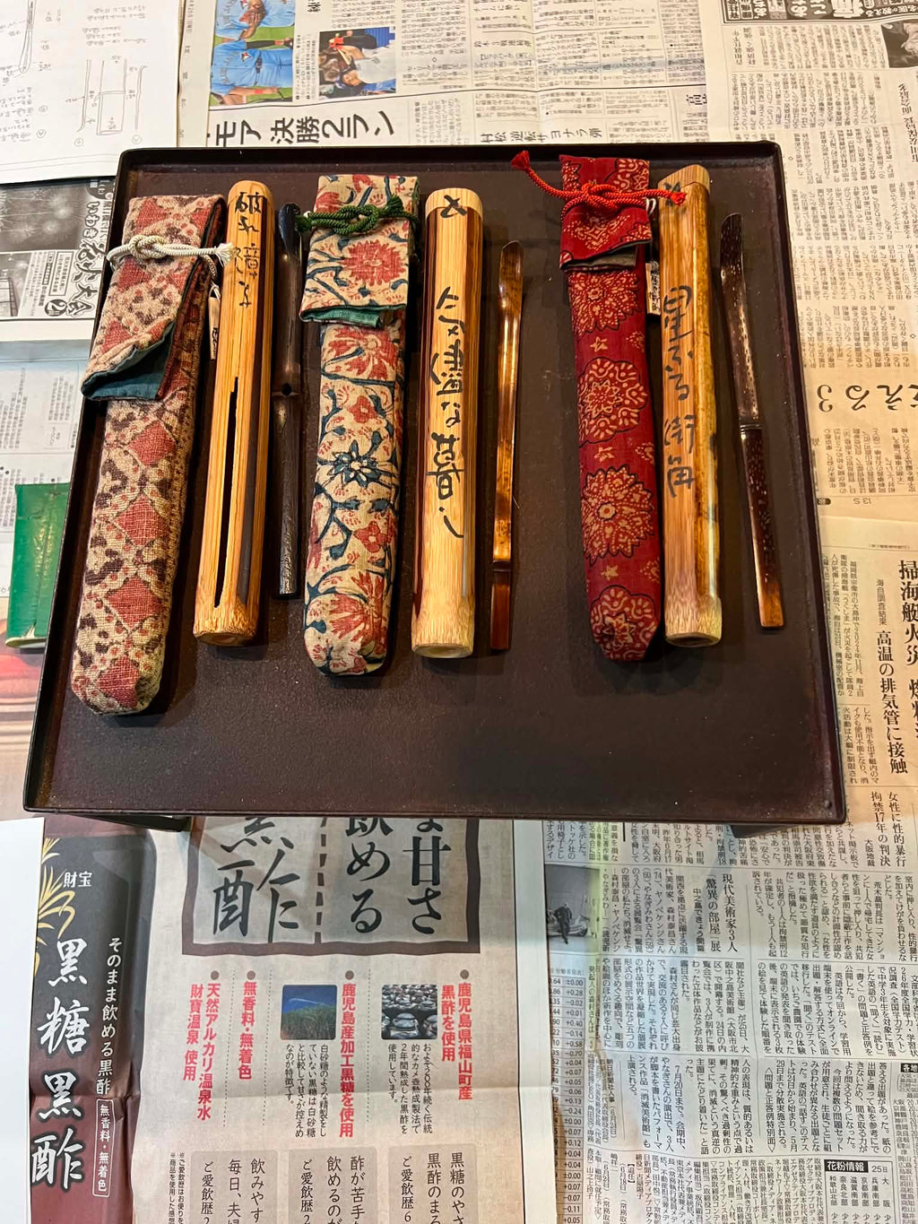 ９月２７日日曜曜日　1限2限茶杓を作る授業「選び抜かれた竹から茶杓とその筒を作り、銘をつけてみよう」茶杓師の海田曲港先生